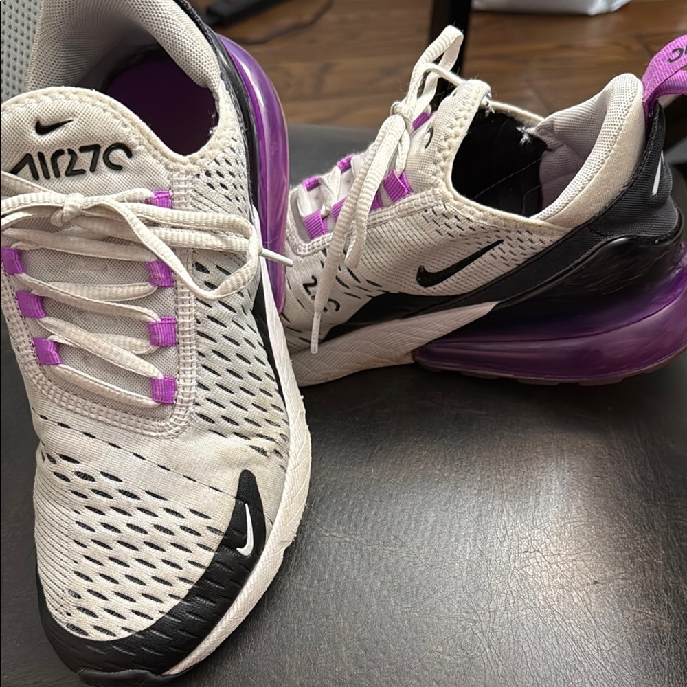 Nike White and Purple Athletic Shoes with Air Max Technology